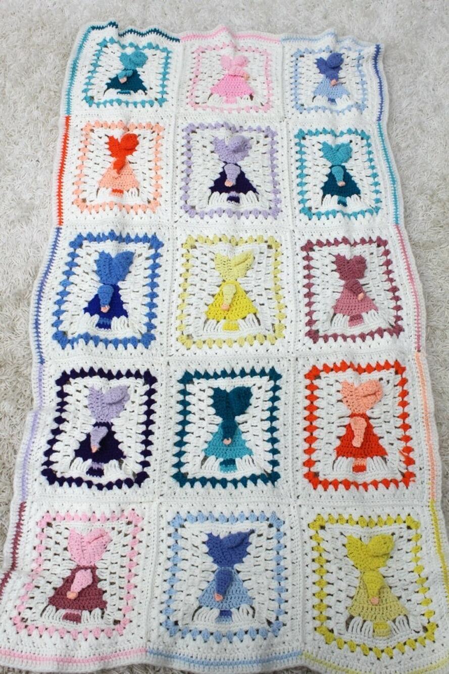 Vintage Crocheted Sun Bonnet Crib Throw Lap Blanket Holly Hobby Handmade 60x35